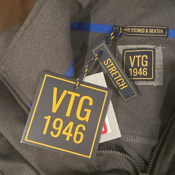 Gray Quarter-Zip Pullover - Picture 11 of 13